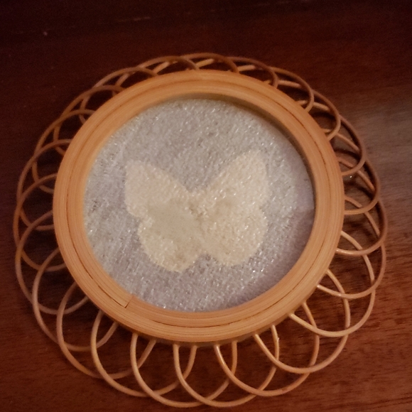 Bamboo Wicker Butterfly Coaster Set. - Picture 5 of 7